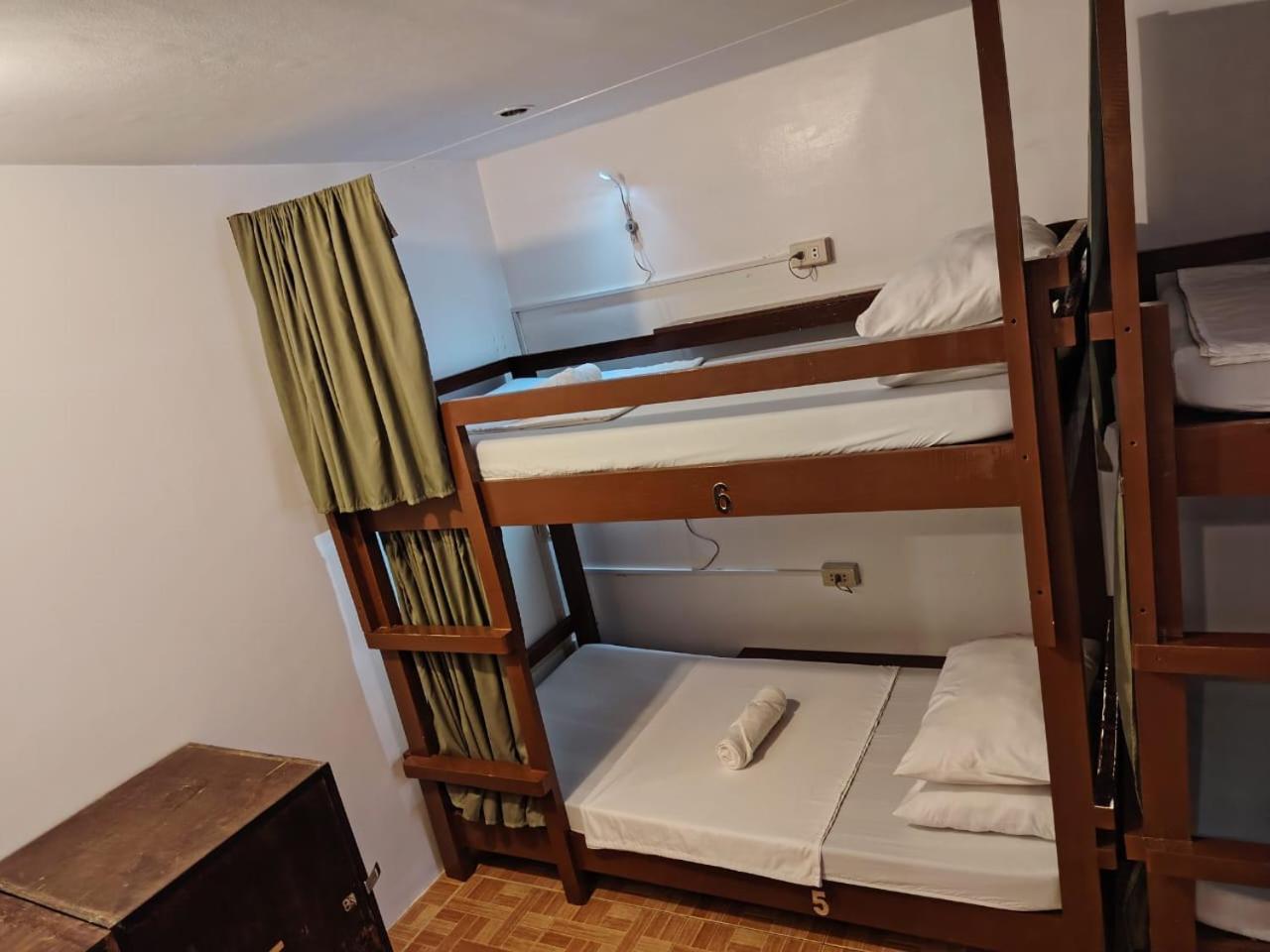 Chill Out Hostel Balabag  Экстерьер фото