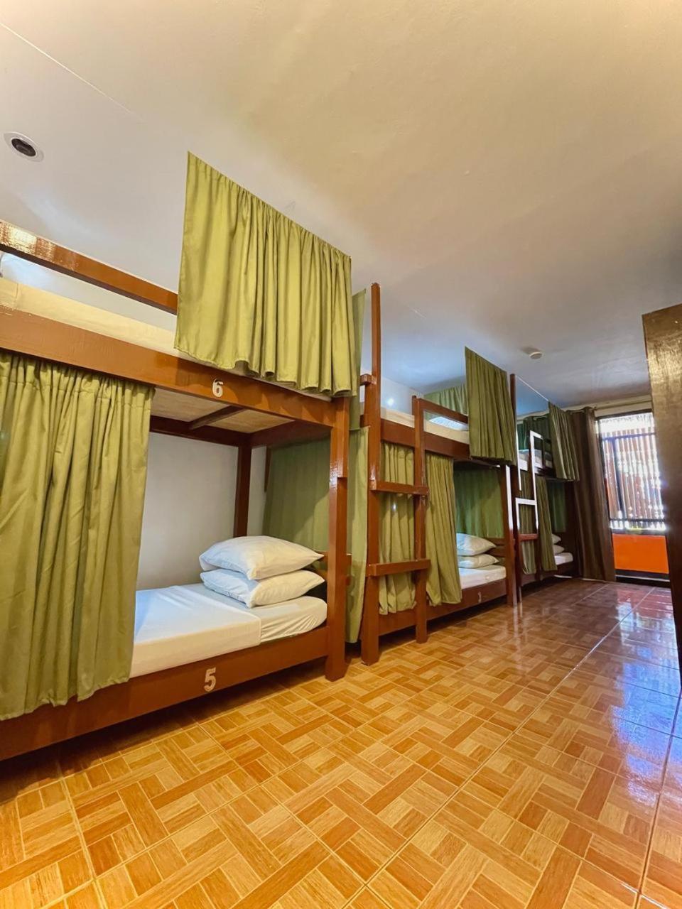 Chill Out Hostel Balabag  Экстерьер фото